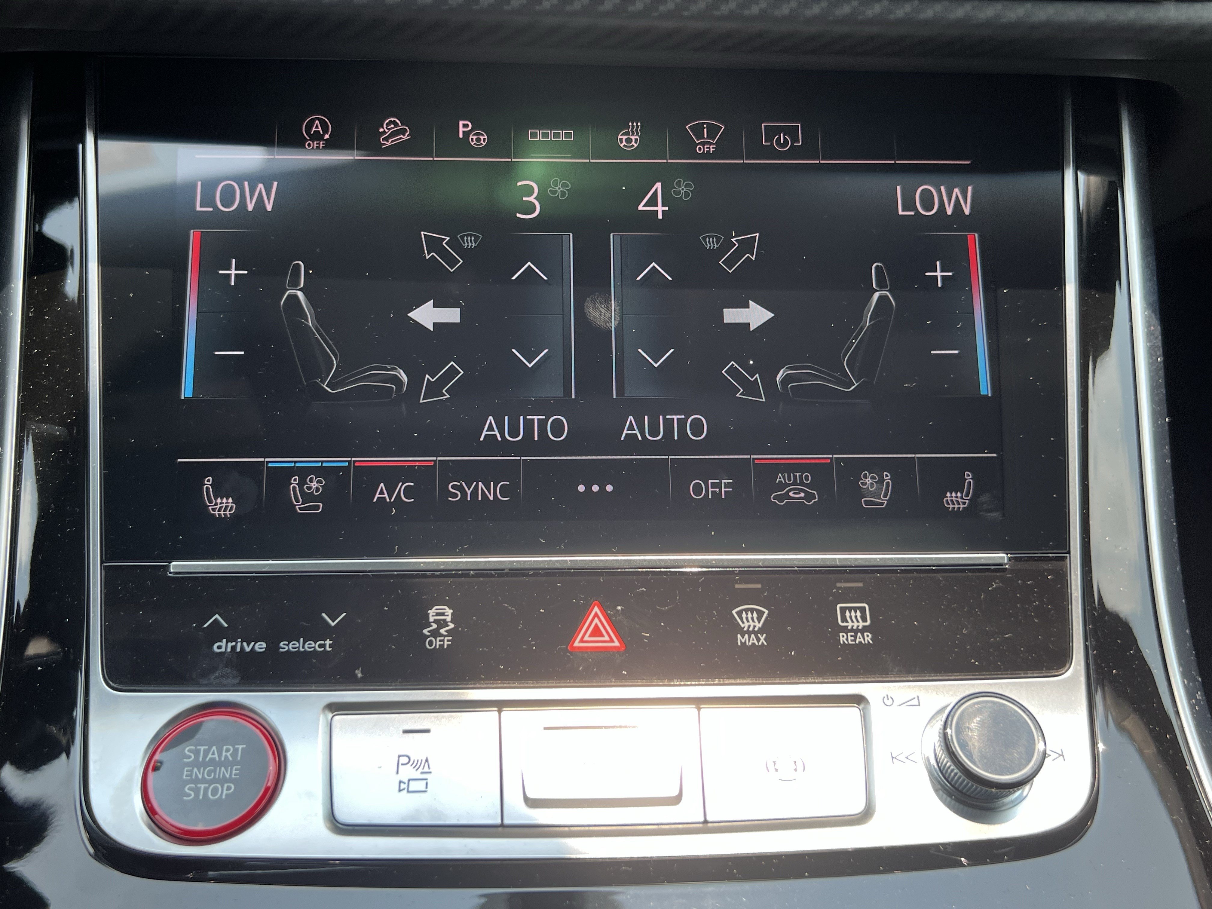 New 2026 Audi SQ8 Prestige AWD/4WD image 32
