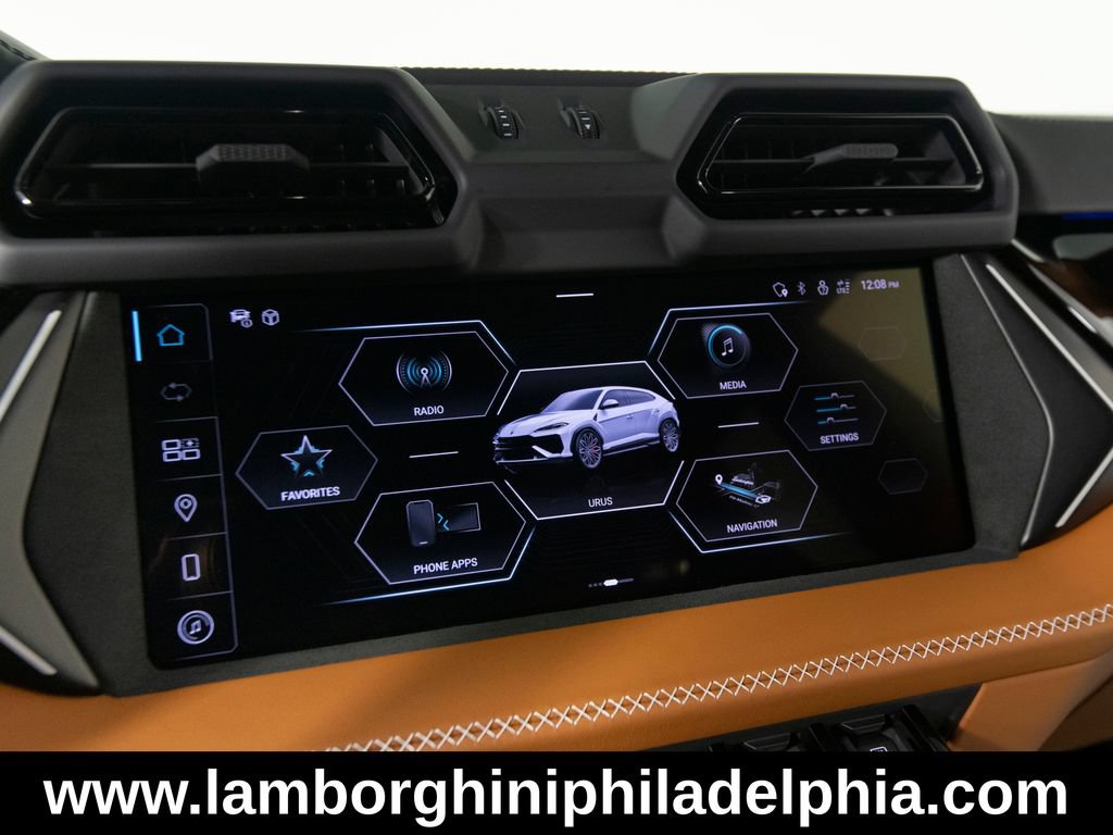 Used 2025 Lamborghini Urus SE AWD/4WD image 20