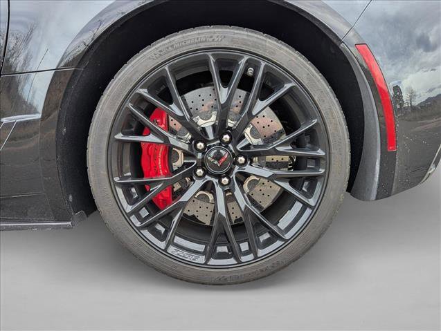 Used 2016 Chevrolet Corvette Z06 w/ 3LZ Preferred Equipment Group image 9