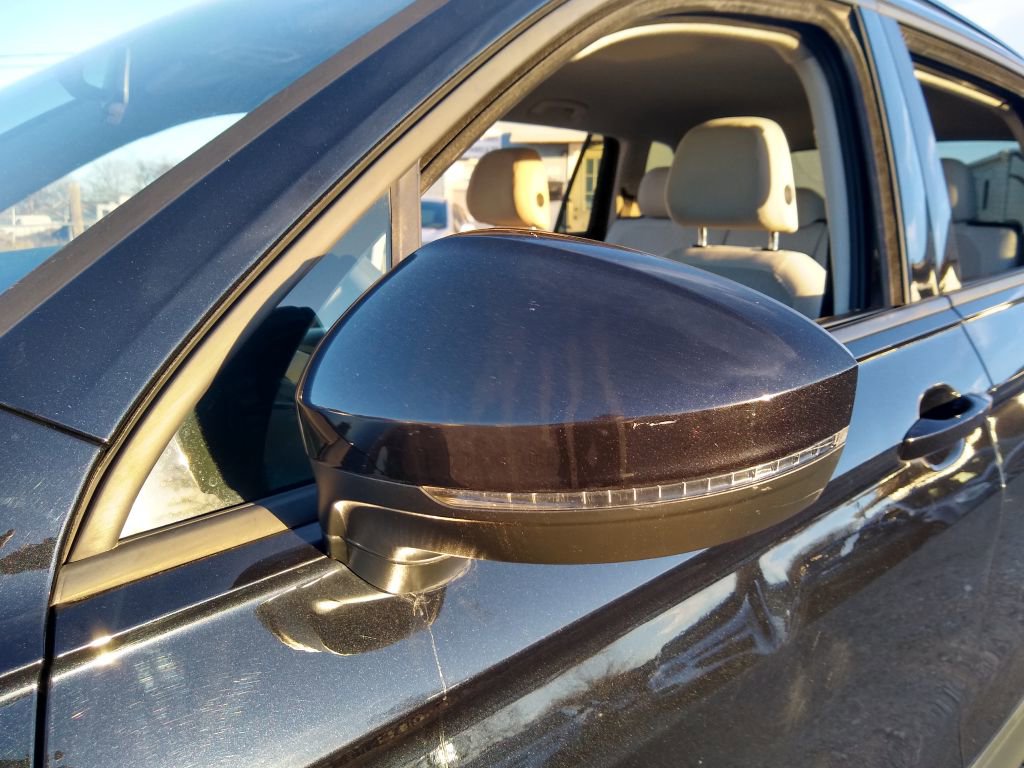 Used 2021 Volkswagen Tiguan S image 8