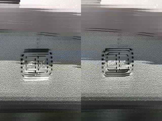 New 2026 Genesis GV70 2.5T Select AWD/4WD image 16