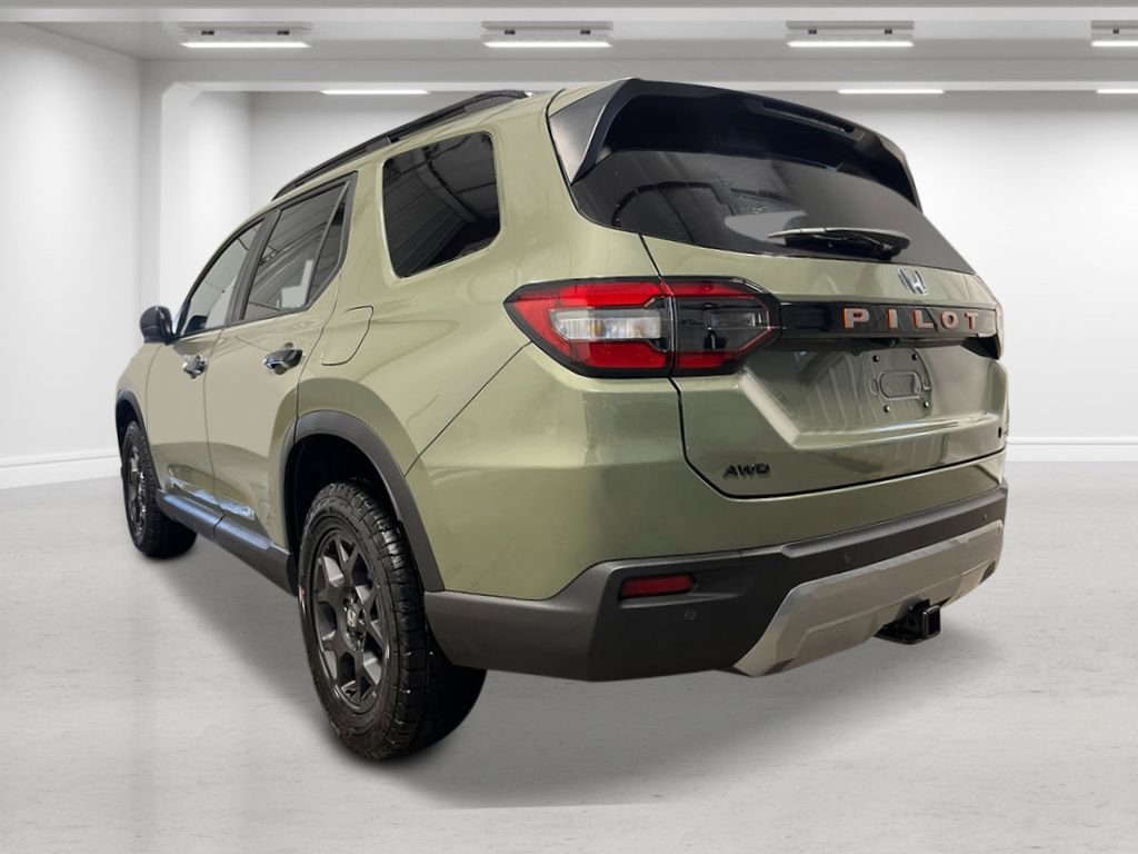 New 2026 Honda Pilot TrailSport image 3