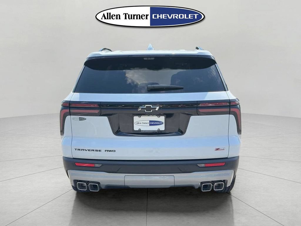 New 2026 Chevrolet Traverse Z71 w/ Driver Confidence Package AWD/4WD image 5
