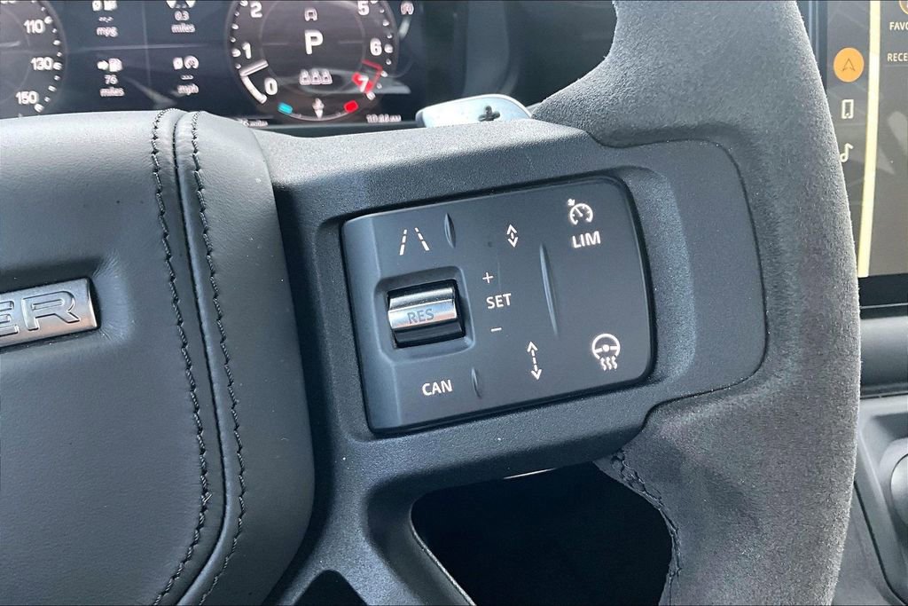 Used 2023 Land Rover Defender 110 V8 image 21