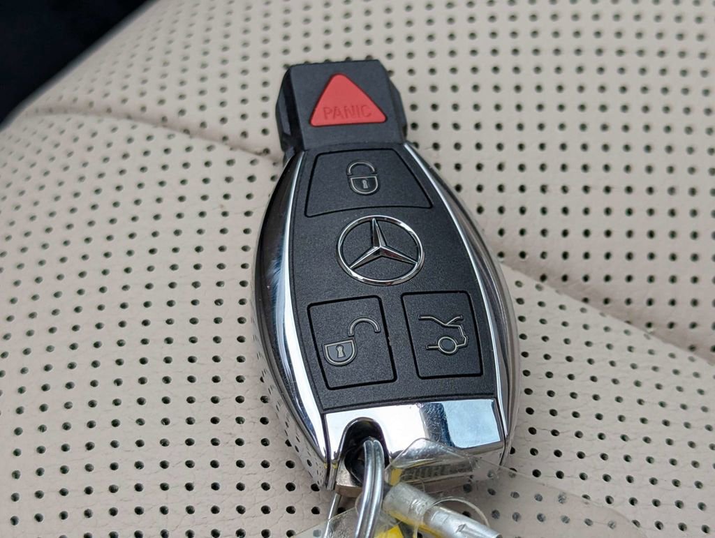 Used 2017 Mercedes-Benz S 550 Sedan image 30