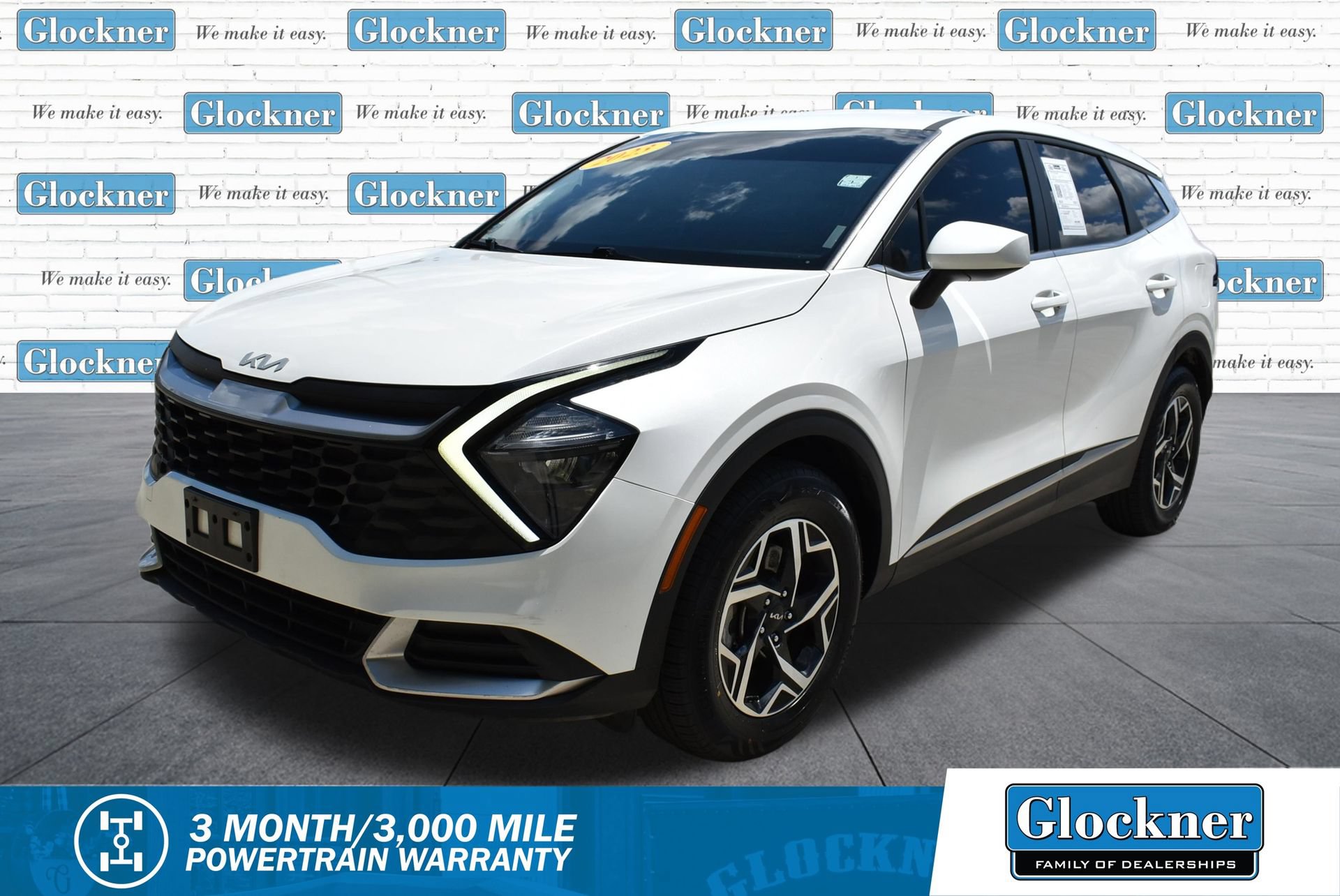Used 2023 Kia Sportage LX FWD image 1