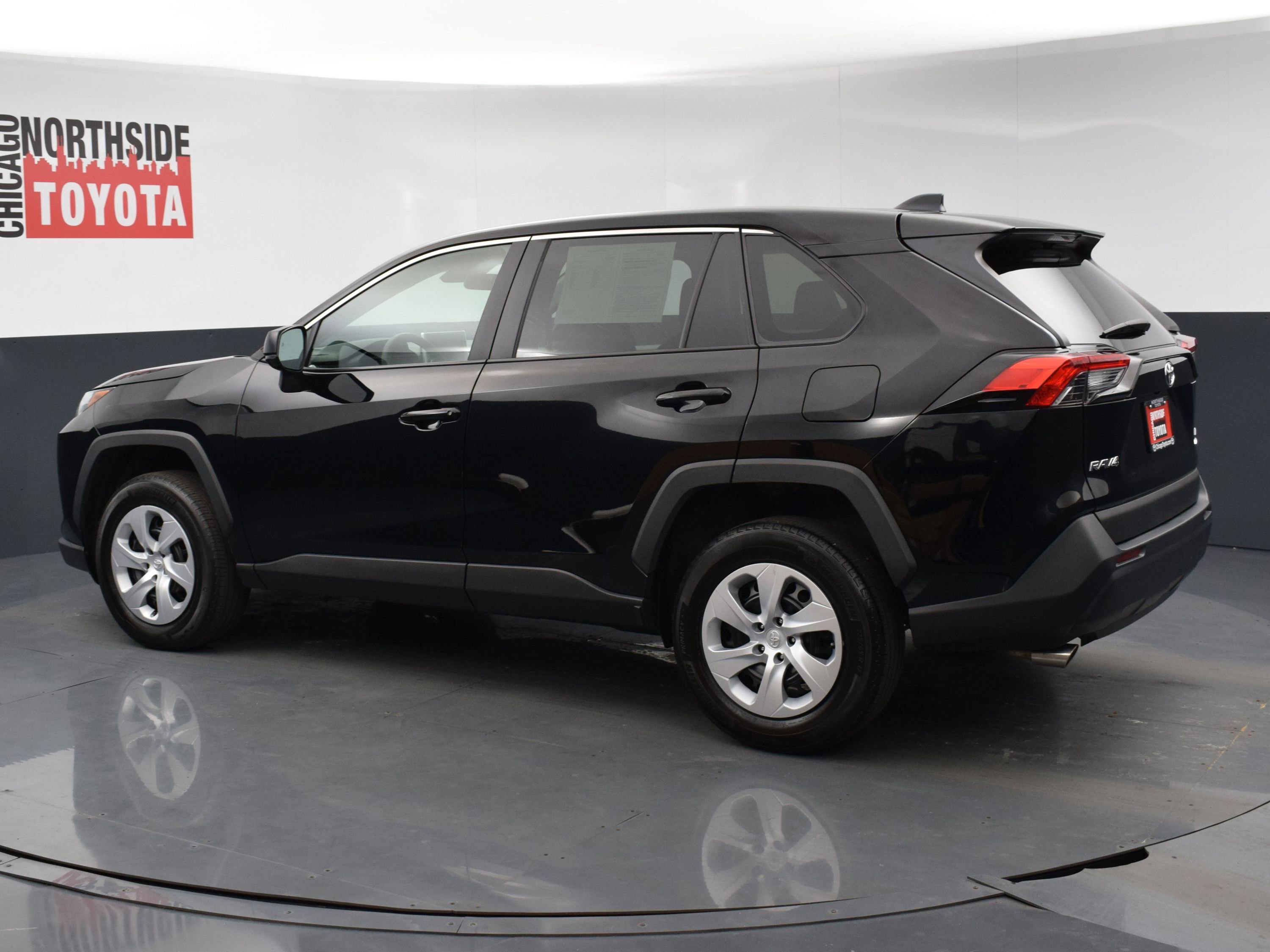 Used 2024 Toyota RAV4 LE image 2
