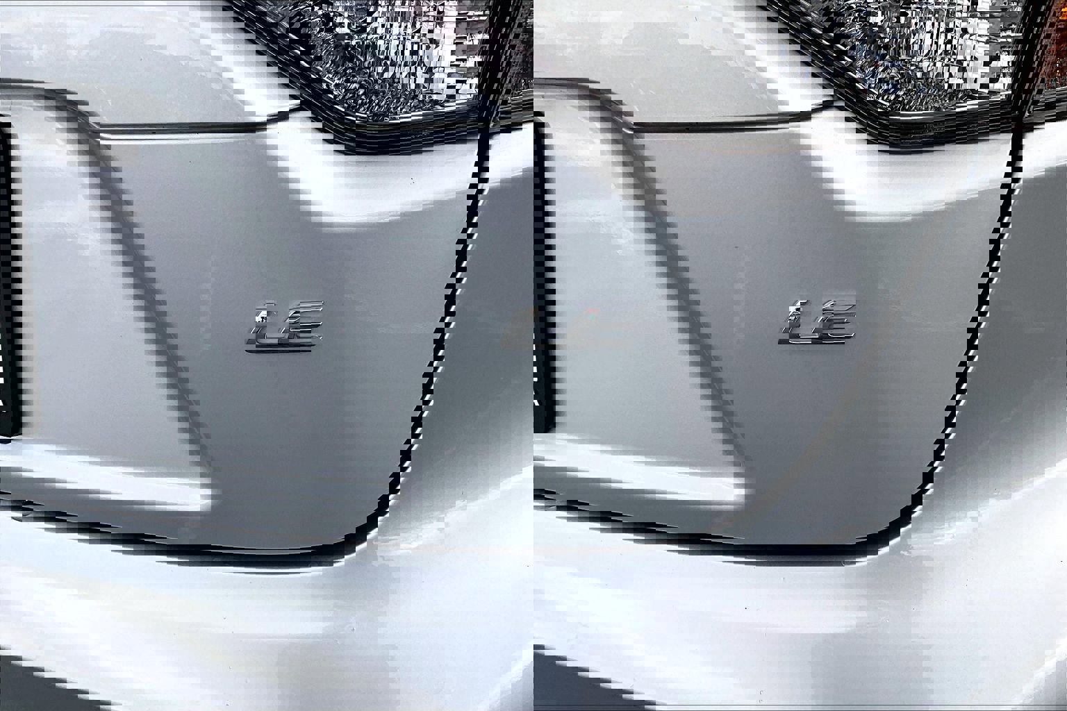 Used 2022 Toyota Corolla LE image 8