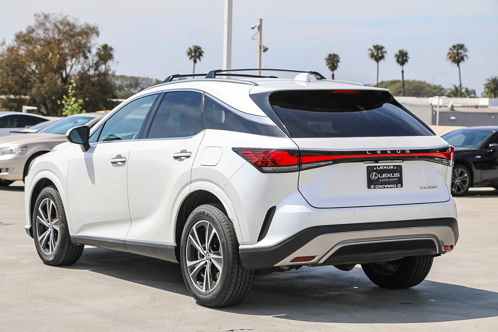 Used 2024 Lexus RX 350 Premium w/ Convenience Package FWD image 5