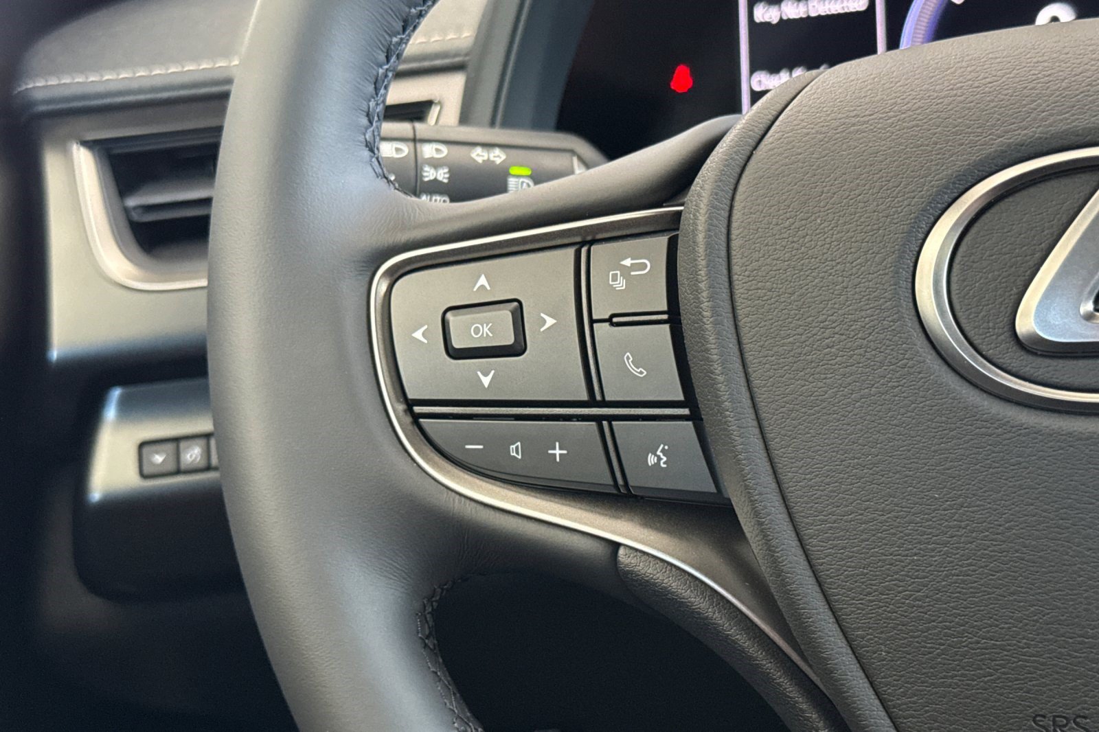 Certified 2026 Lexus UX 300h FWD w/ Accessory Package (Z2) image 30