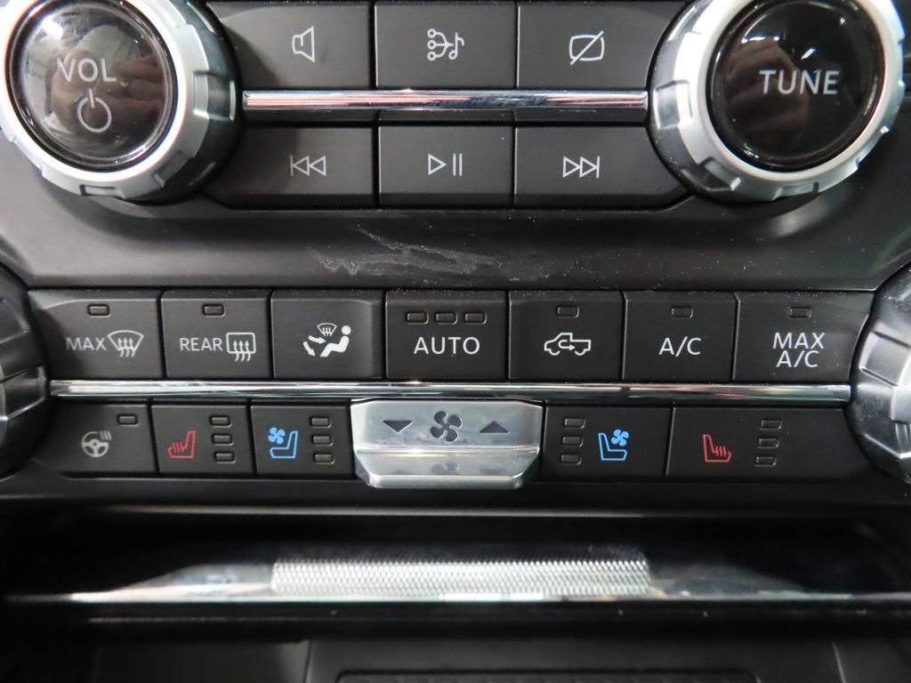 Used 2023 Ford F150 Platinum w/ FX4 Off-Road Package AWD/4WD image 73