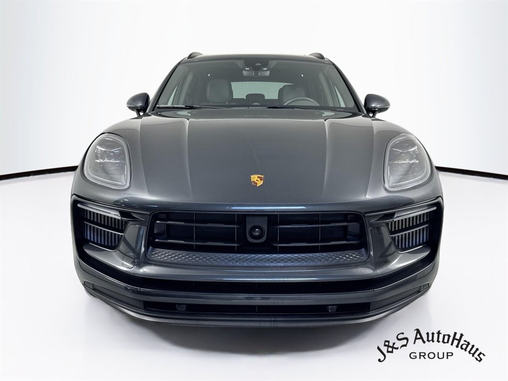 Used 2023 Porsche Macan S w/ Sport Chrono Package AWD/4WD image 2