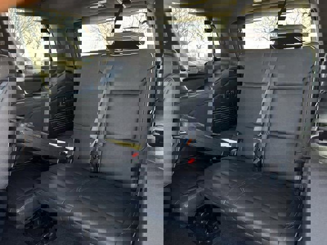 Used 2021 GMC Yukon SLT w/ SLT Premium Package image 31