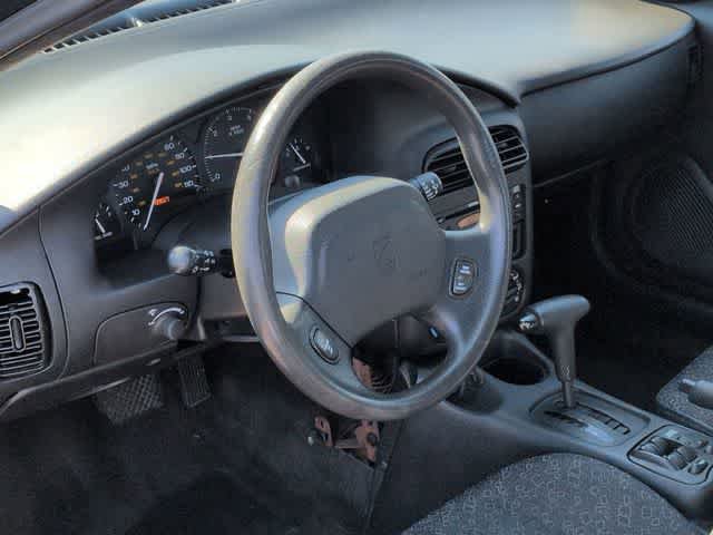 Used 2002 Saturn S-Series SL1 w/ SL1 Option Pkg 1 FWD image 10