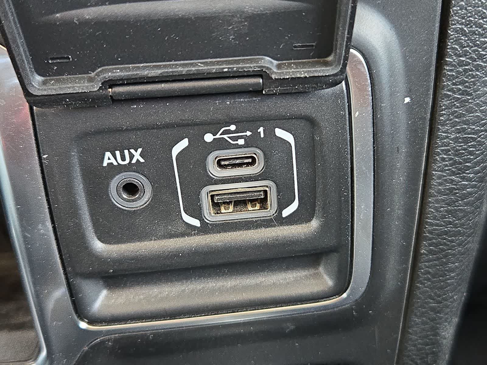 Used 2018 Jeep Wrangler Unlimited Sport AWD/4WD image 31