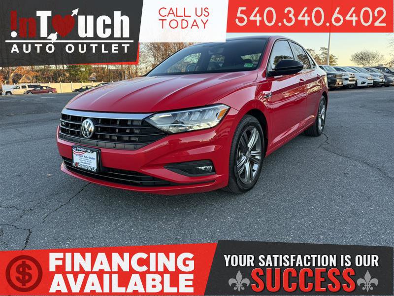 Used 2021 Volkswagen Jetta R-Line image 1