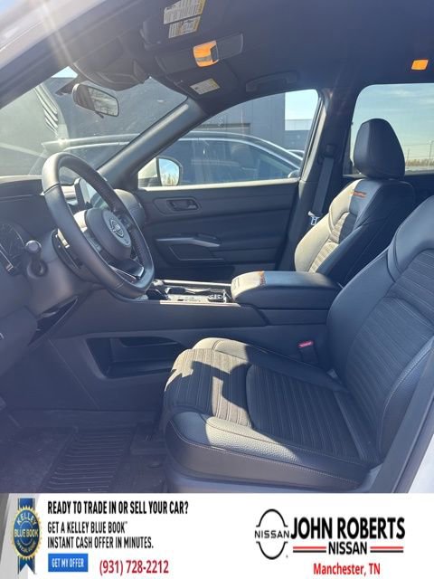 Used 2025 Nissan Pathfinder Rock Creek image 9