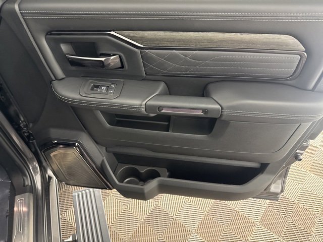 Used 2025 RAM 3500 Limited image 19