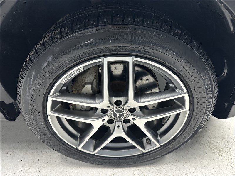 Used 2019 Mercedes-Benz GLC 300 4MATIC w/ AMG Line image 15