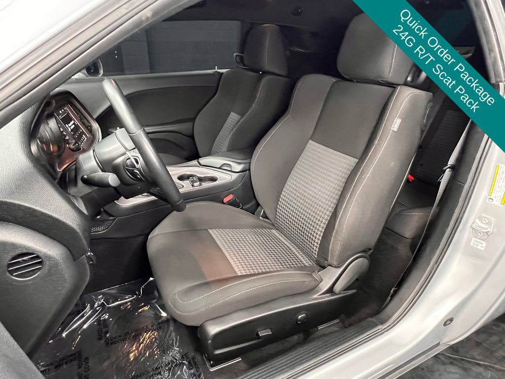 Used 2023 Dodge Challenger R/T Scat Pack RWD image 4