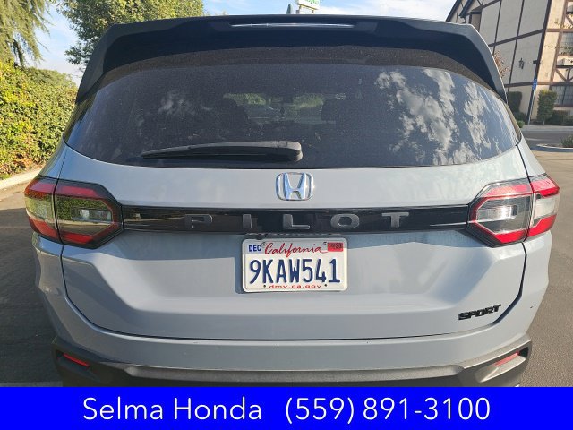 Certified 2024 Honda Pilot Sport image 7