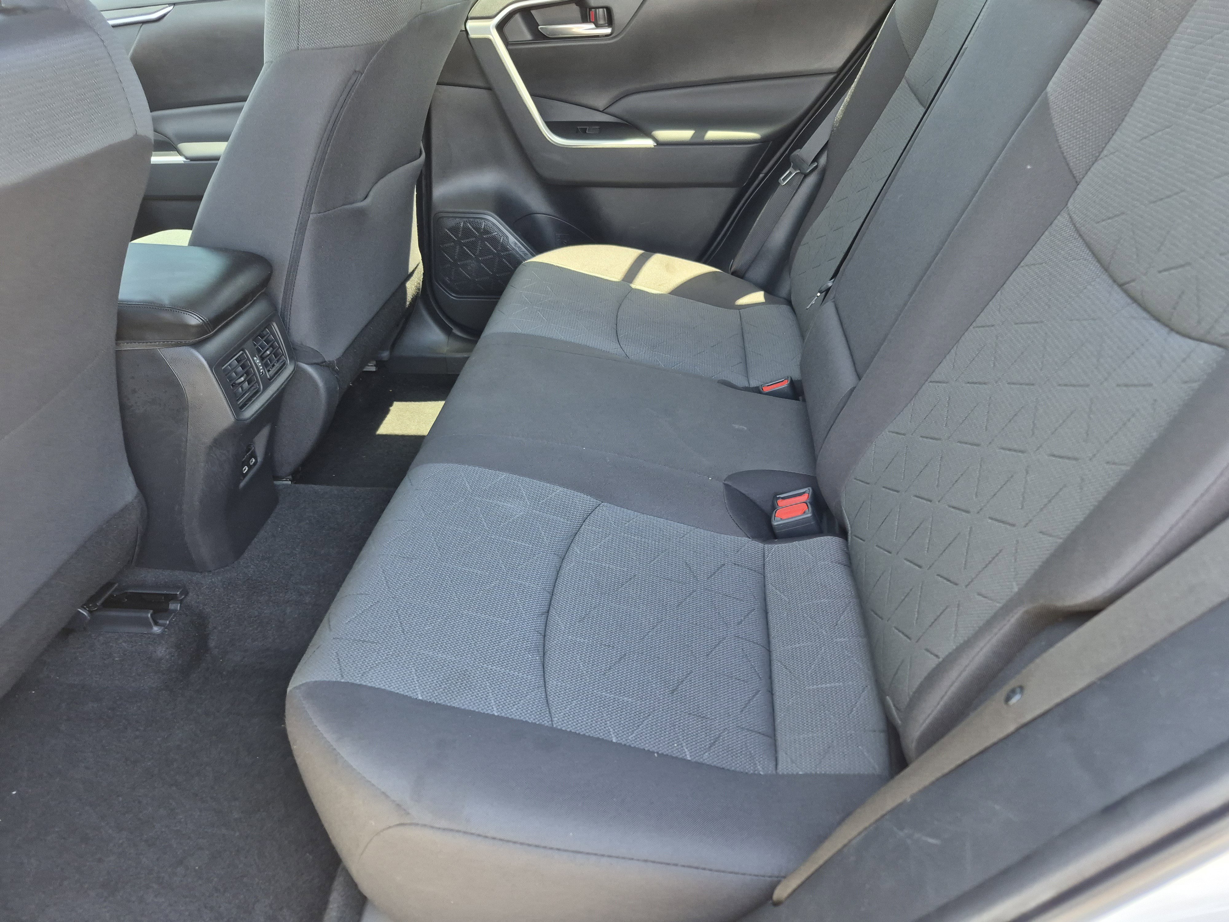Certified 2024 Toyota RAV4 XLE FWD image 17
