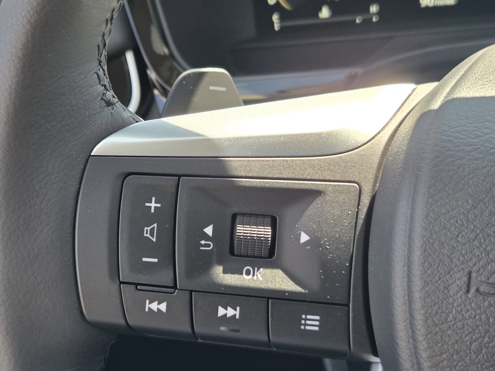 New 2026 INFINITI QX60 Luxe w/ Cargo Package image 23