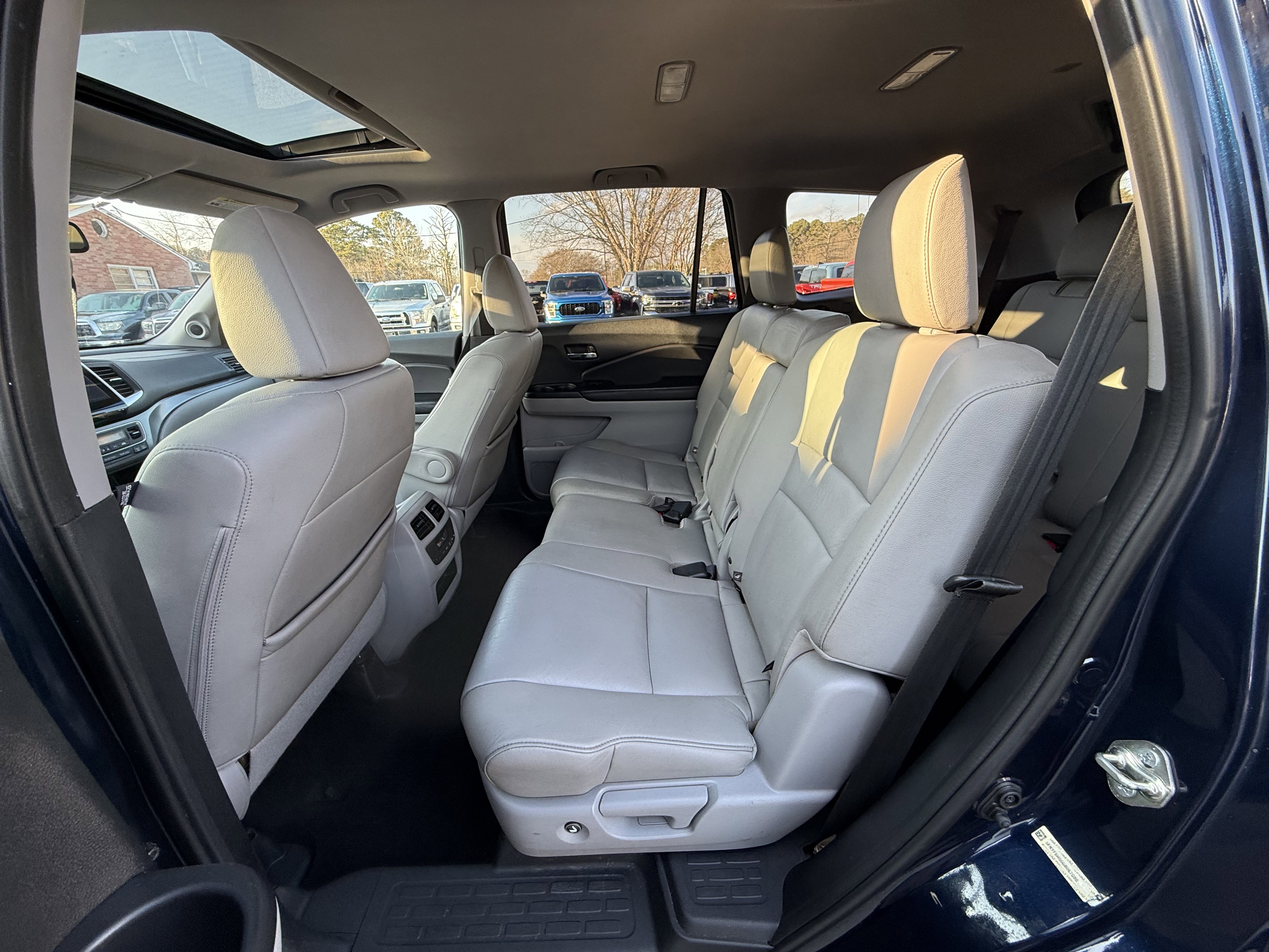Used 2016 Honda Pilot EX-L image 12