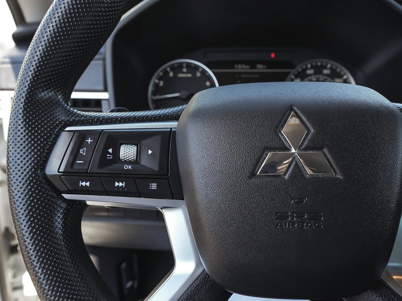 Used 2023 Mitsubishi Outlander ES AWD/4WD image 20