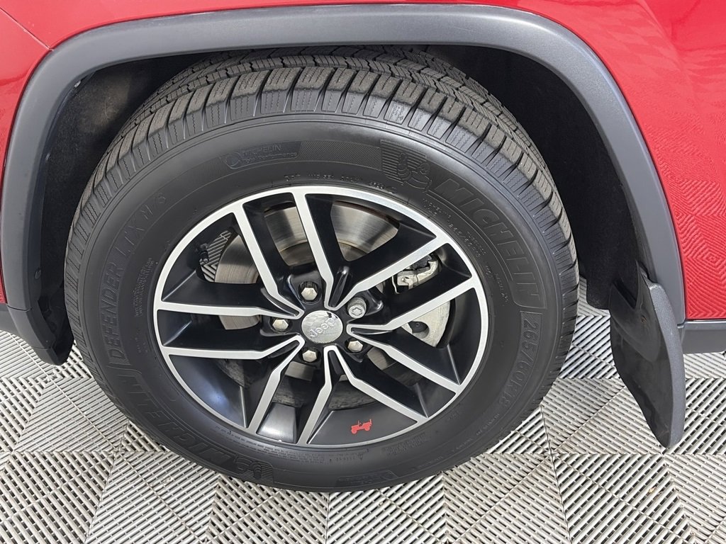 Used 2017 Jeep Grand Cherokee Trailhawk w/ Trailhawk Luxury Group image 8