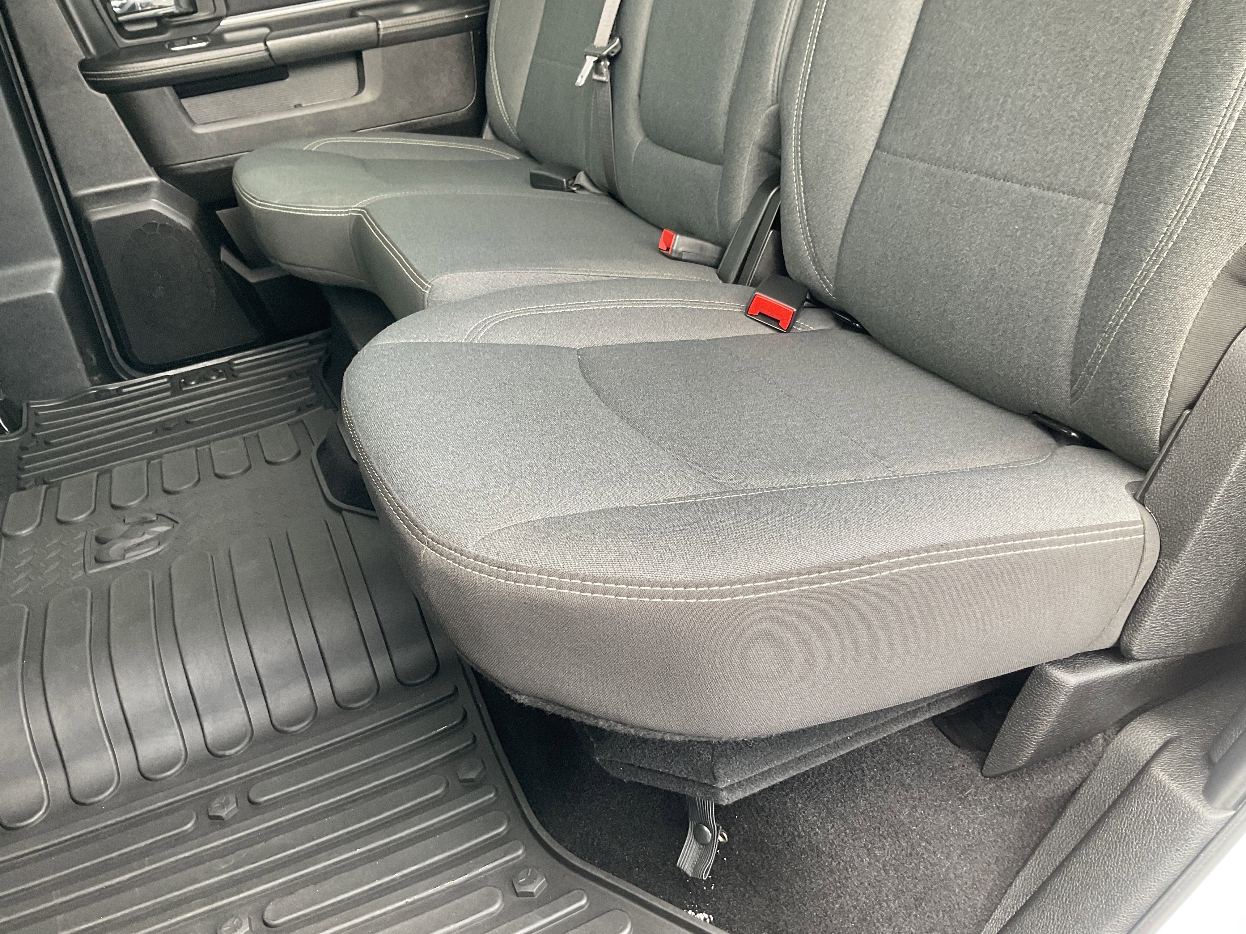 Used 2024 RAM 1500 Classic Warlock image 39