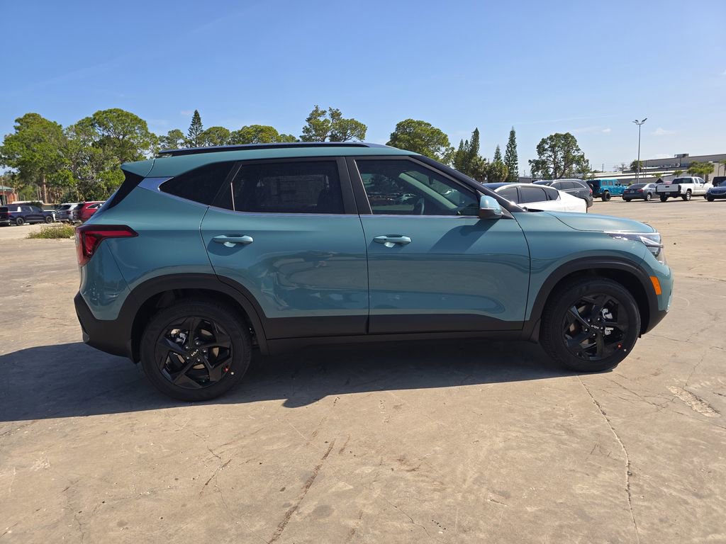 New 2026 Kia Seltos EX image 9