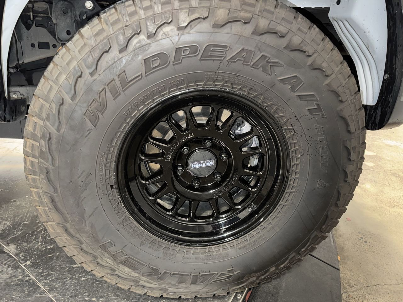 Used 2023 Ford F150 Raptor w/ Raptor 37 Performance Package image 12