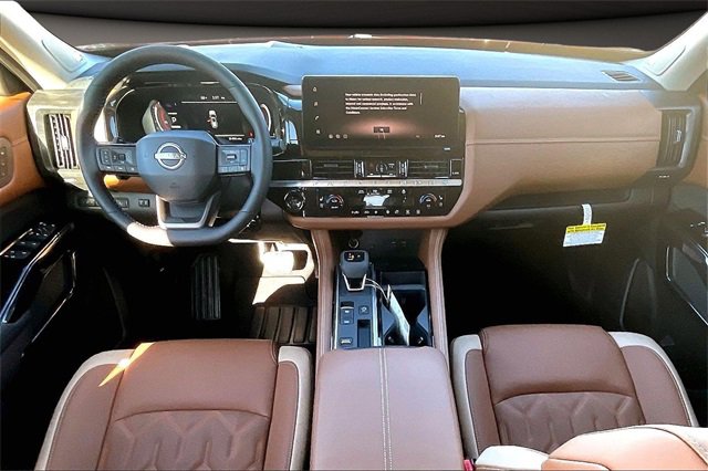 New 2026 Nissan Pathfinder Platinum image 5