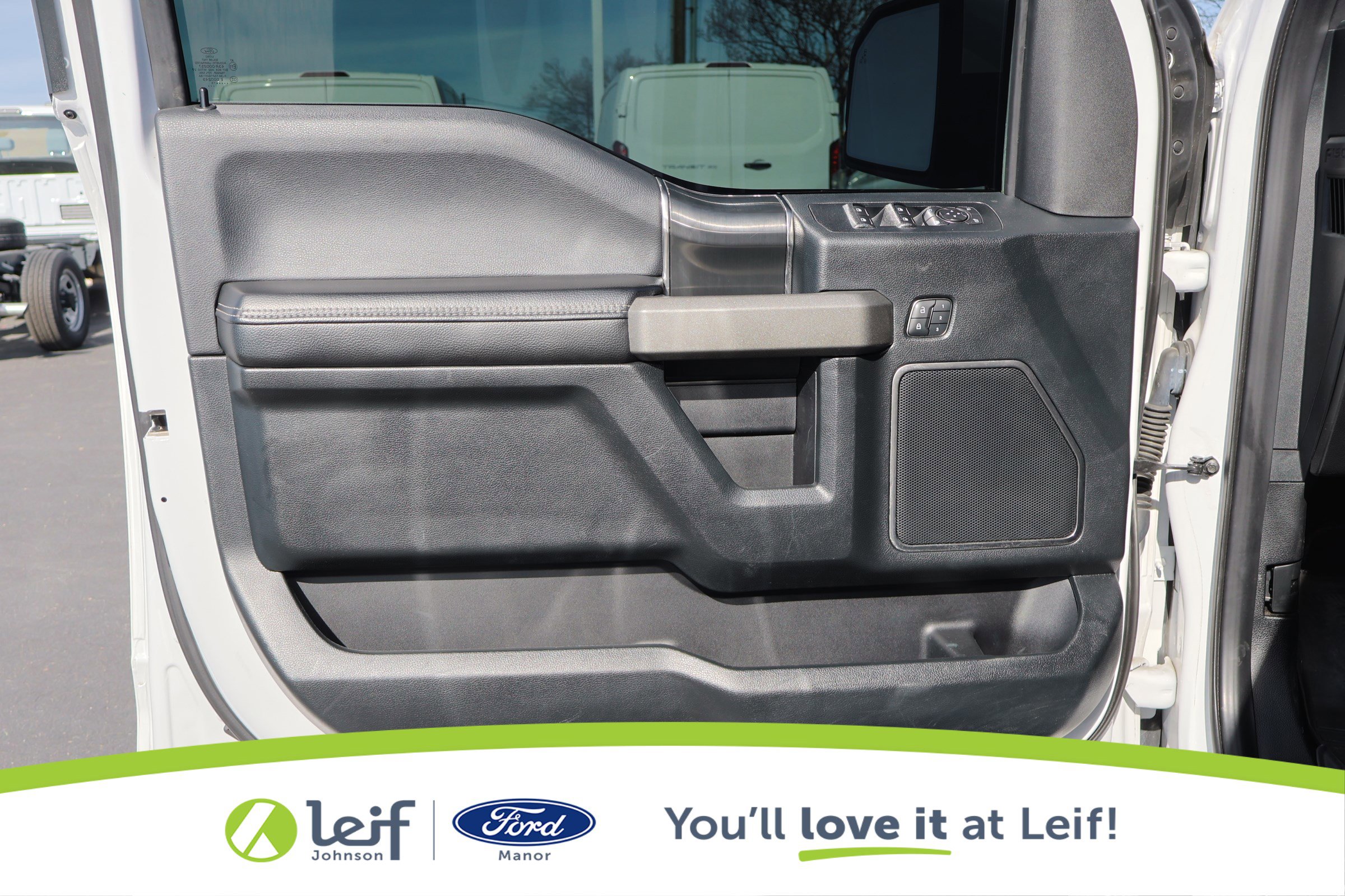 Used 2019 Ford F150 Raptor w/ Equipment Group 802A Luxury image 11