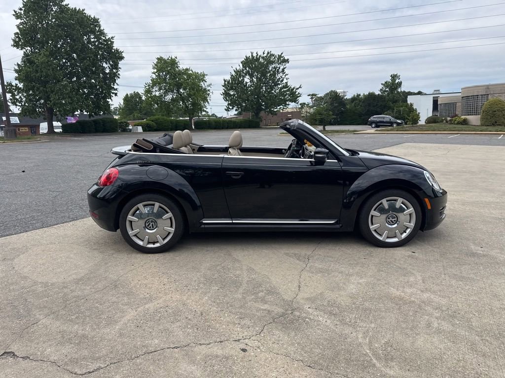 Used 2013 Volkswagen Beetle 2.5 FWD image 7