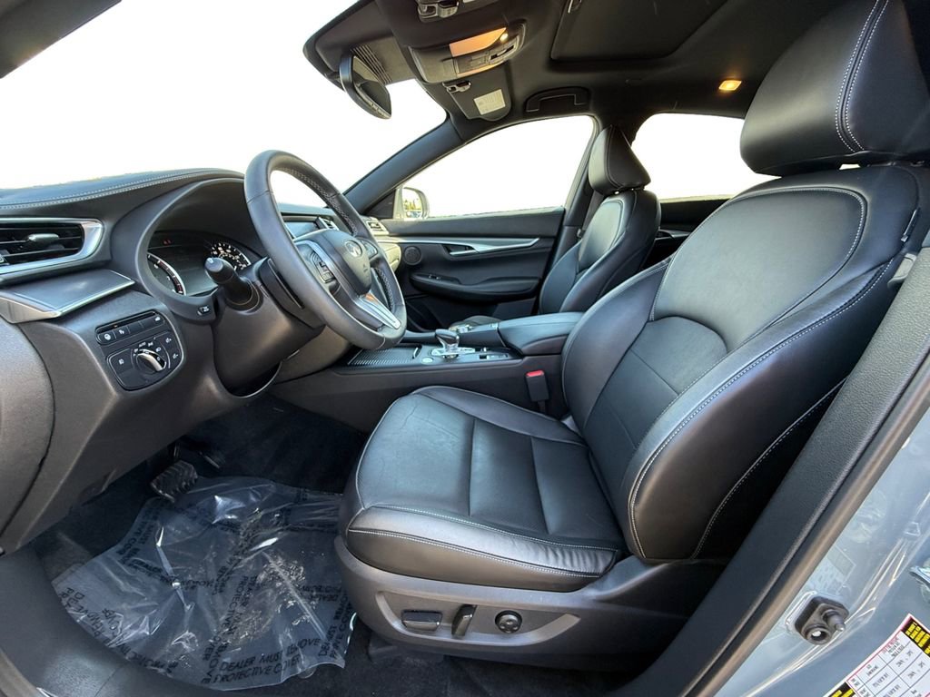 Used 2023 INFINITI QX55 Luxe w/ Cargo Package image 9