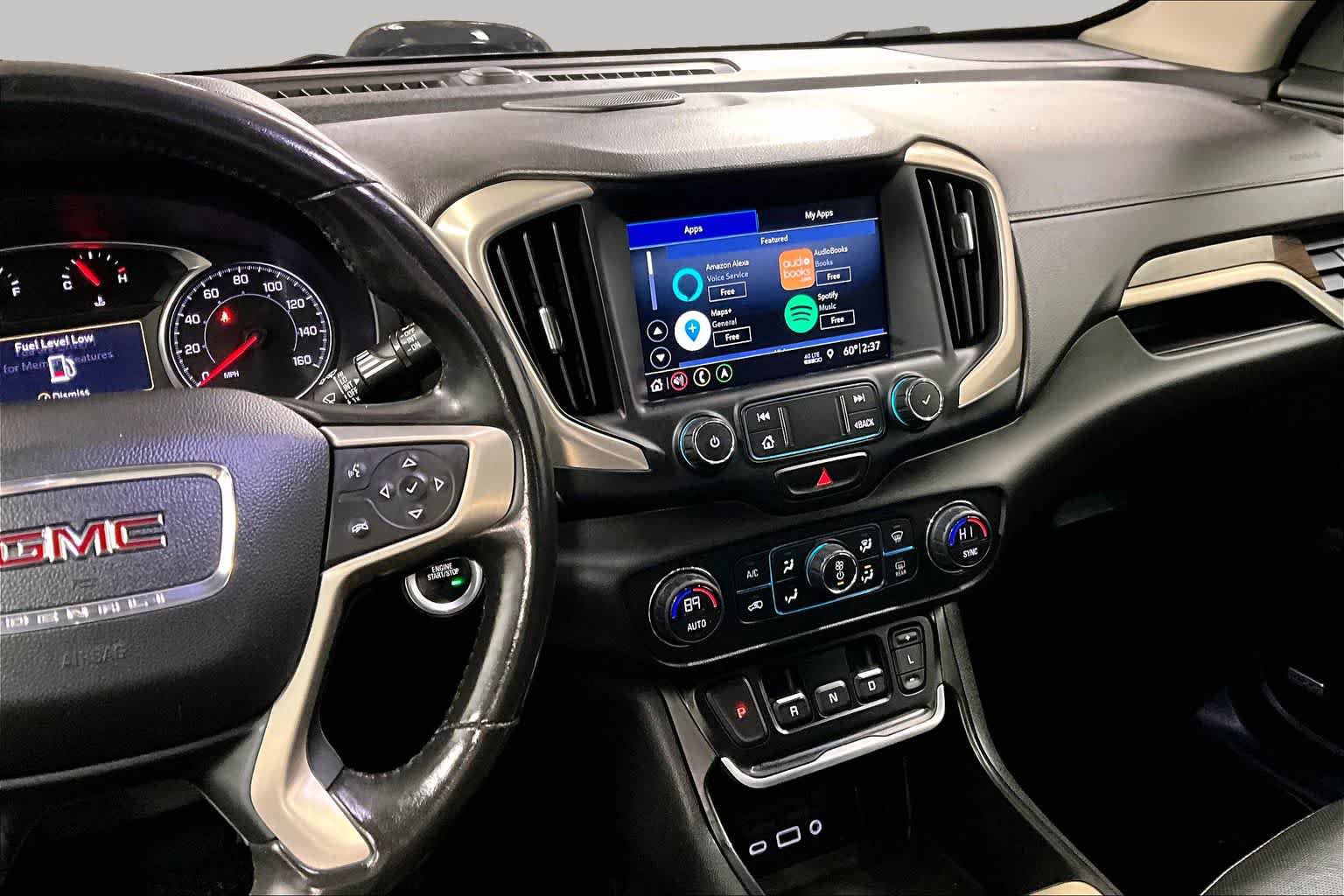 Used 2020 GMC Terrain Denali w/ Denali Premium Package AWD/4WD image 7