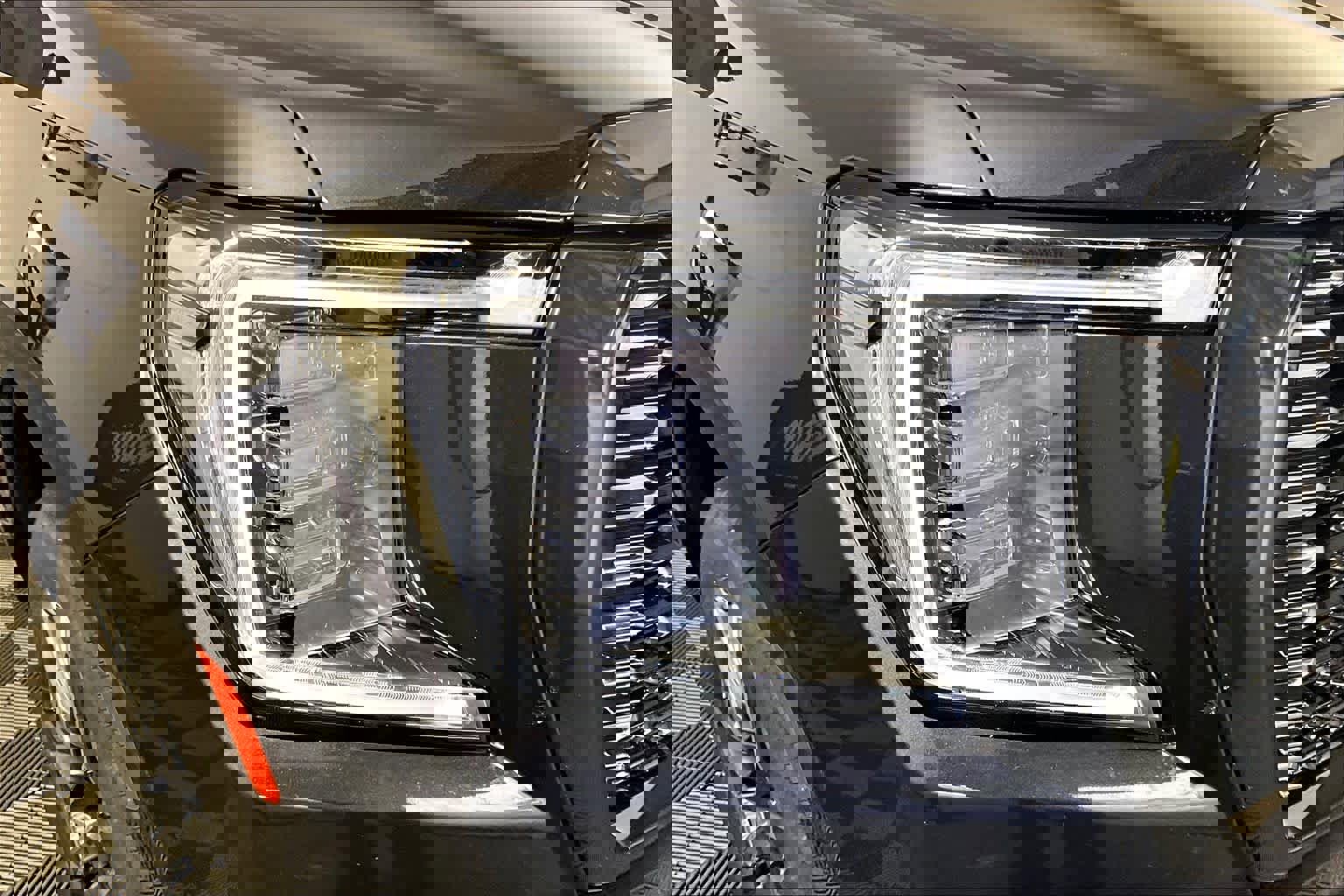 Used 2023 GMC Yukon Denali Ultimate AWD/4WD image 27