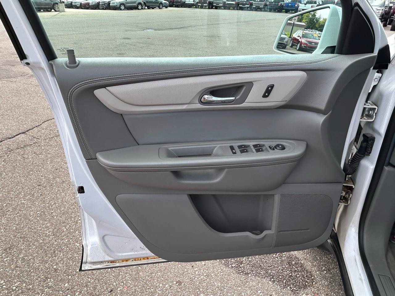 Used 2016 Chevrolet Traverse LT AWD/4WD image 15