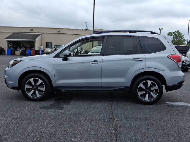 Used 2017 Subaru Forester 2.5i Premium w/ Popular Package #2A AWD/4WD image 4