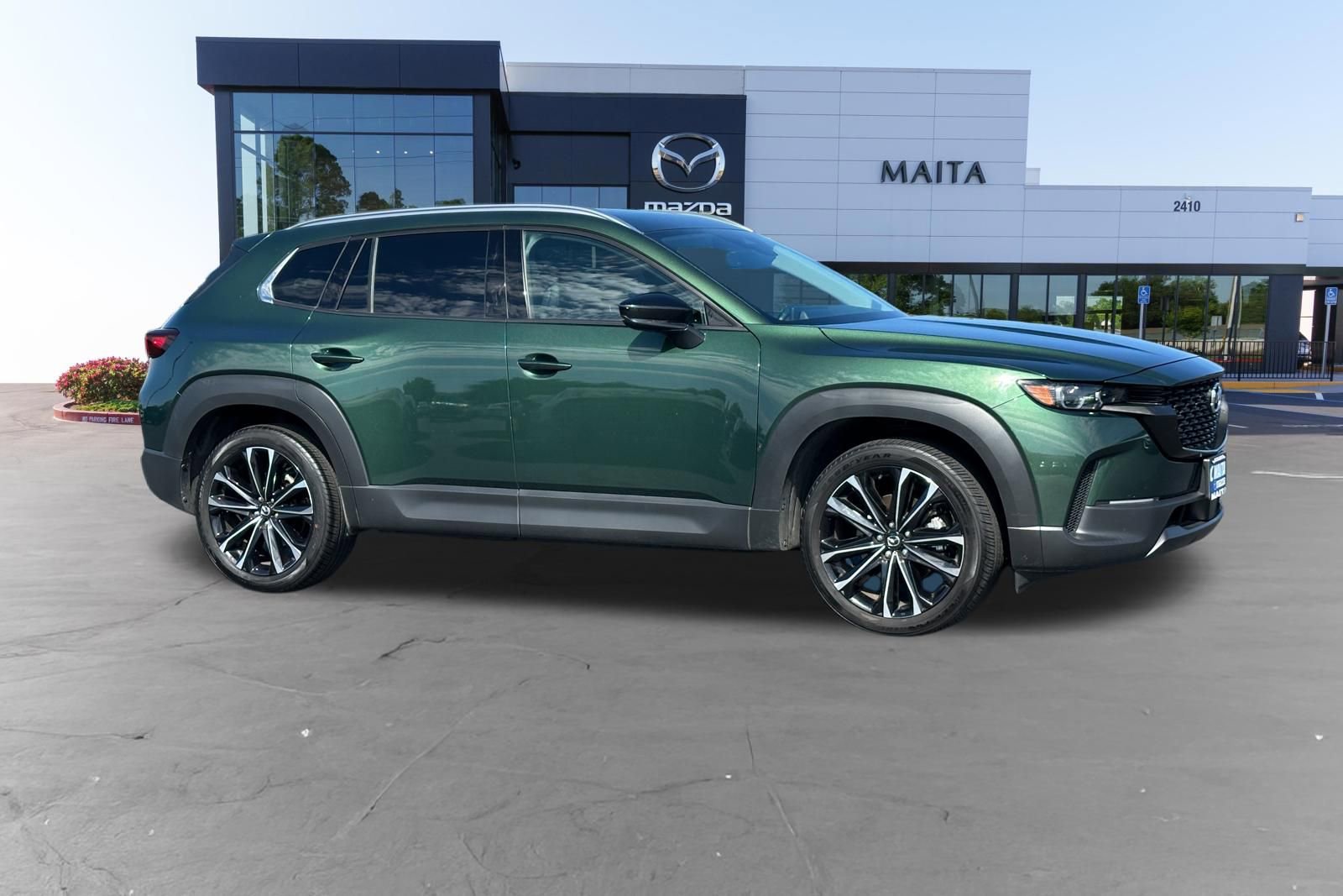 Used 2025 MAZDA CX-50 AWD 2.5 S w/ Premium Plus Pkg image 2