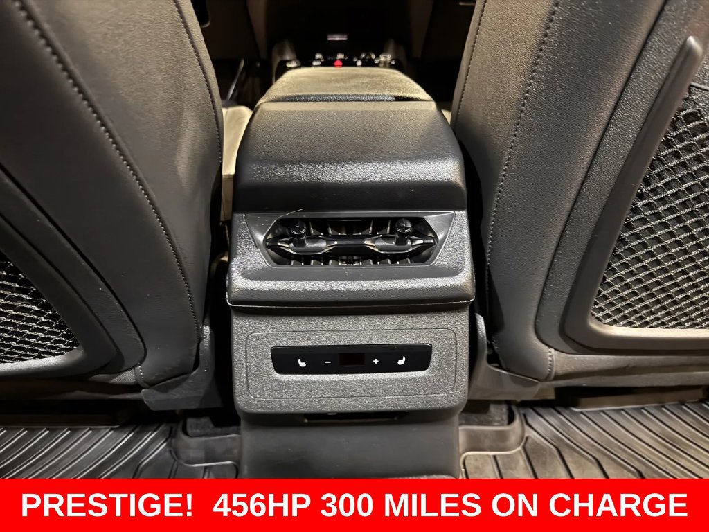 Used 2025 Audi Q6 e-tron Prestige w/ 20" Wheel Package AWD/4WD image 26