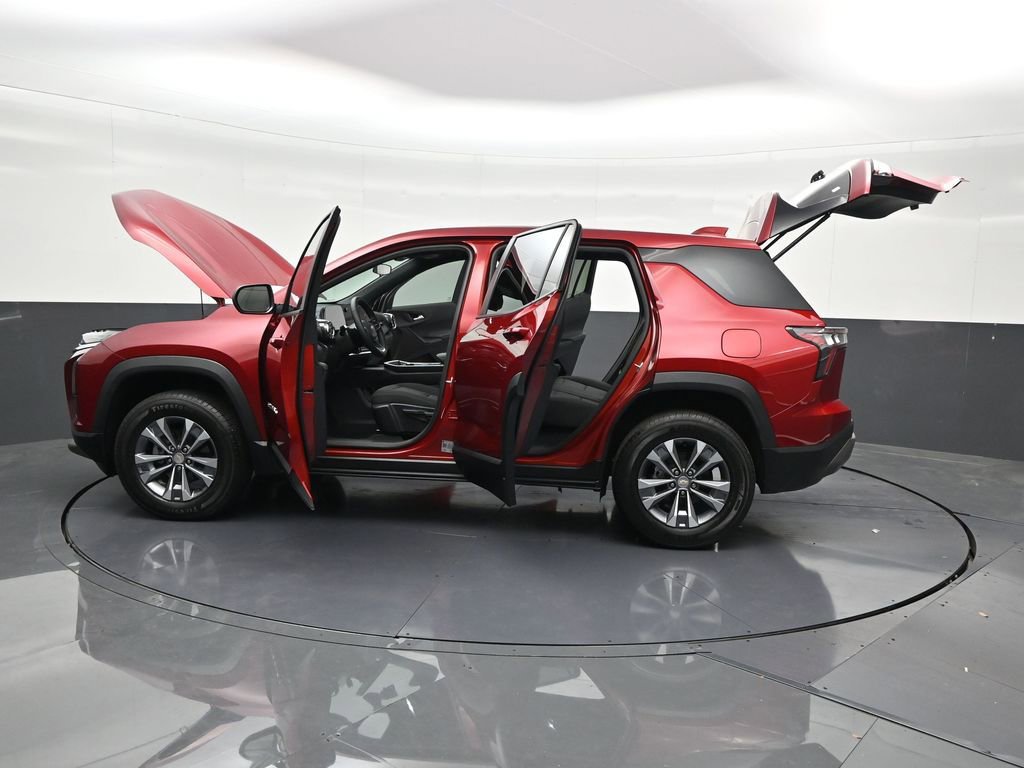 Used 2026 Chevrolet Equinox LT FWD image 36