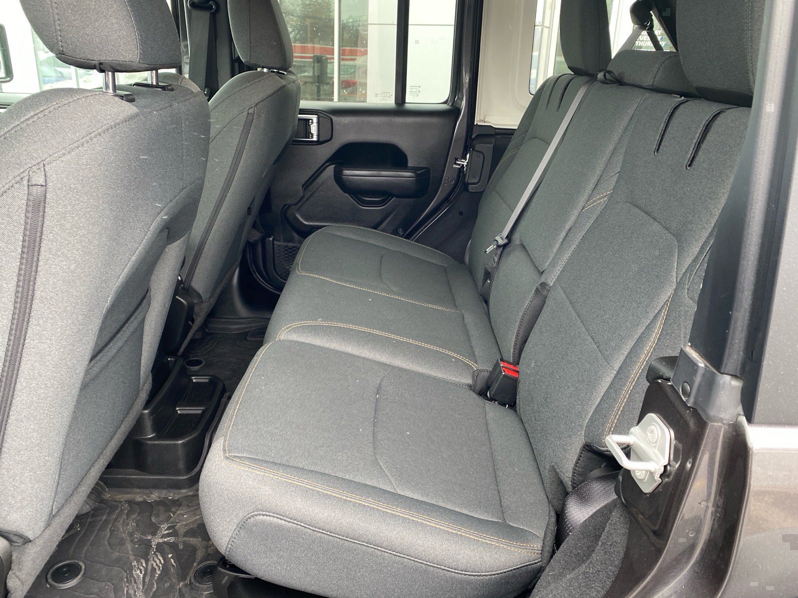 Used 2025 Jeep Wrangler Willys image 23