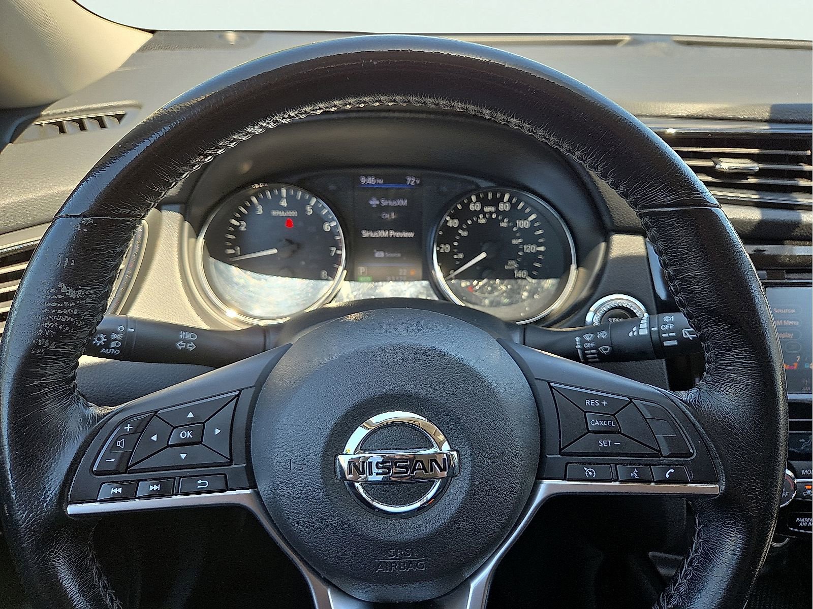 Used 2018 Nissan Rogue SV AWD/4WD image 24