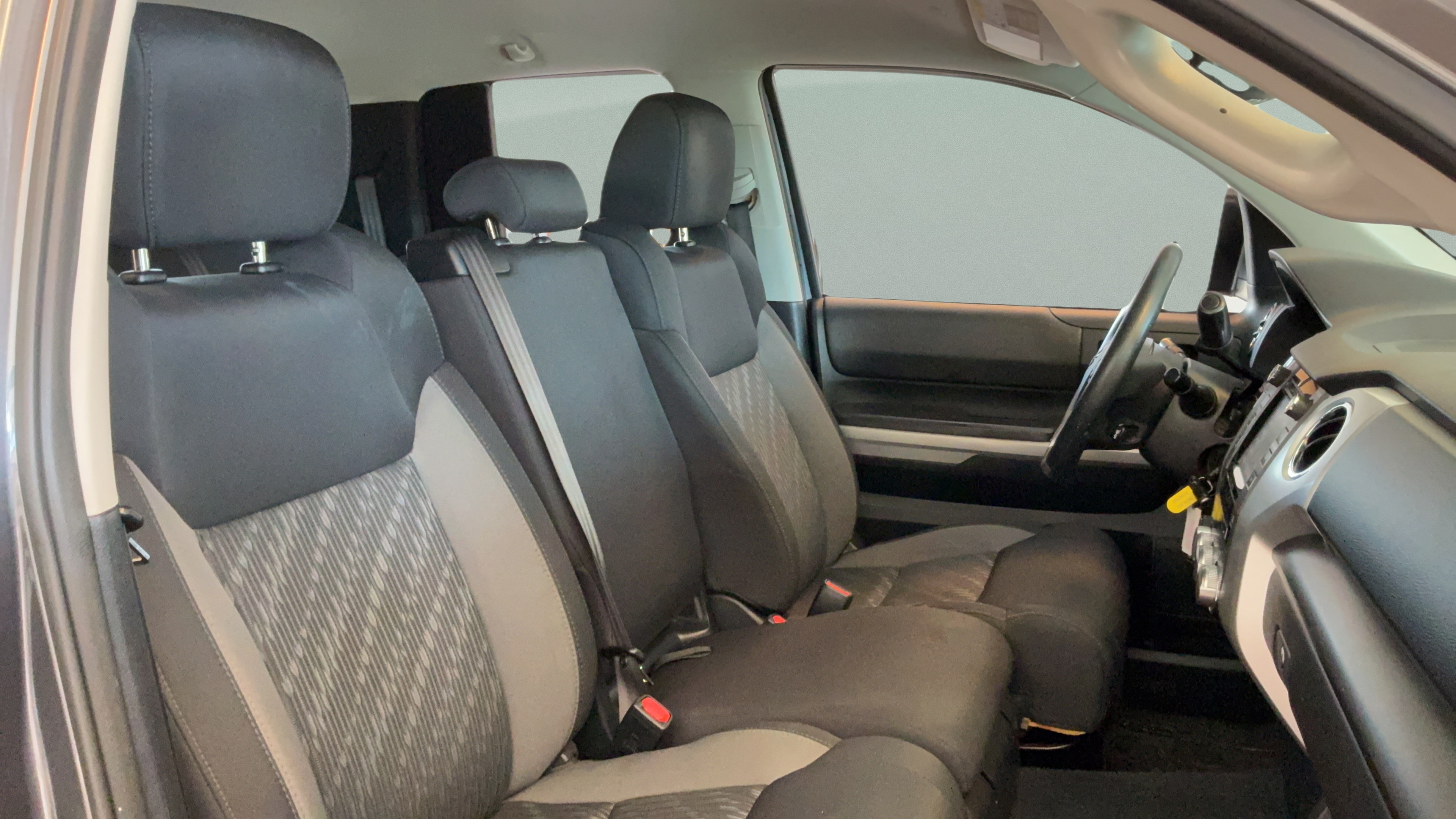Used 2019 Toyota Tundra SR5 AWD/4WD image 33