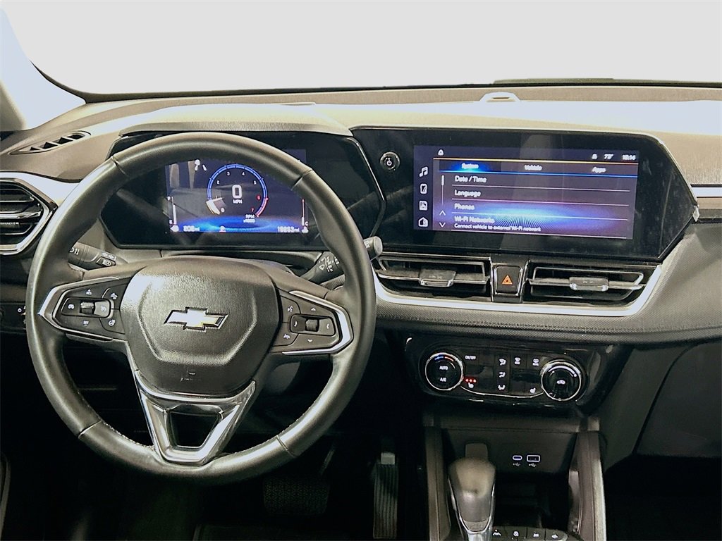 Used 2025 Chevrolet TrailBlazer LT w/ Convenience Package image 19