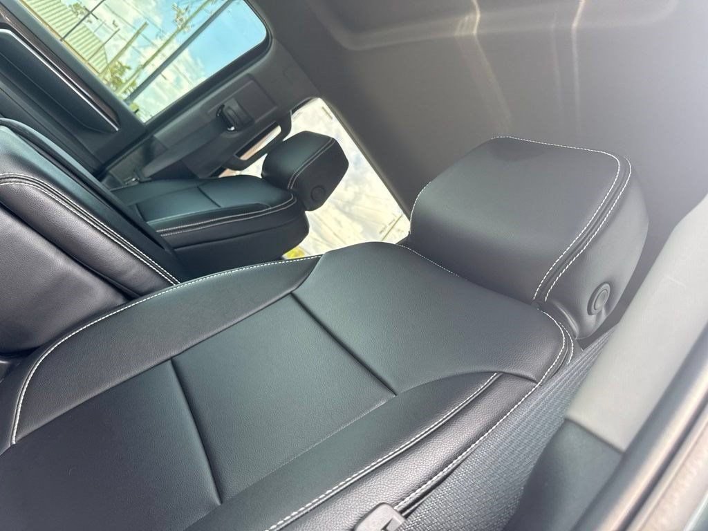 Used 2025 Chevrolet Silverado 2500 LT w/ Trail Boss Package AWD/4WD image 9