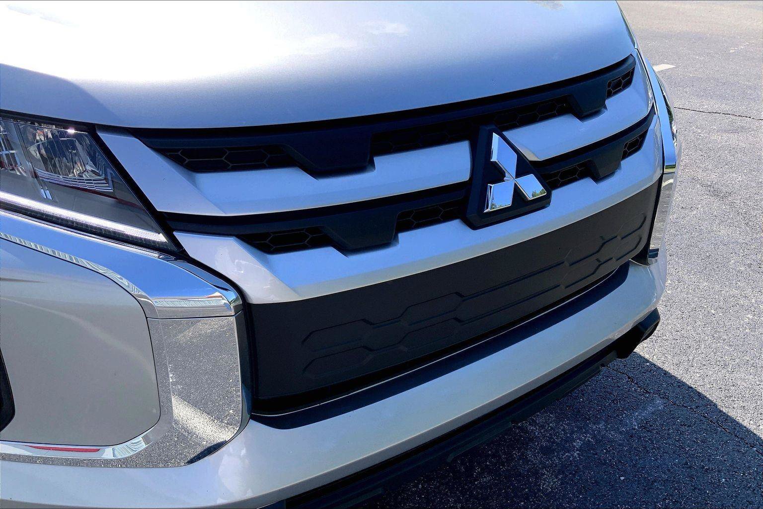 Used 2025 Mitsubishi Outlander Sport ES AWD/4WD image 26